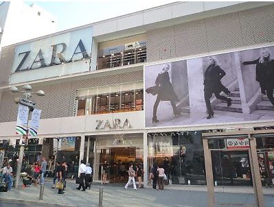 ファストファッションZARAの挑戦 試着専門店